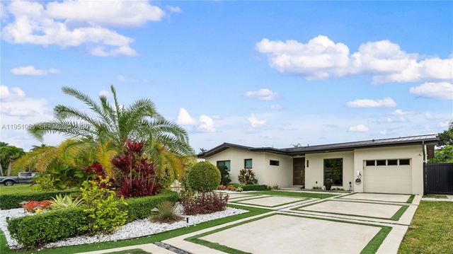 1810 NE 43rd Ct, Oakland Park, FL 33308