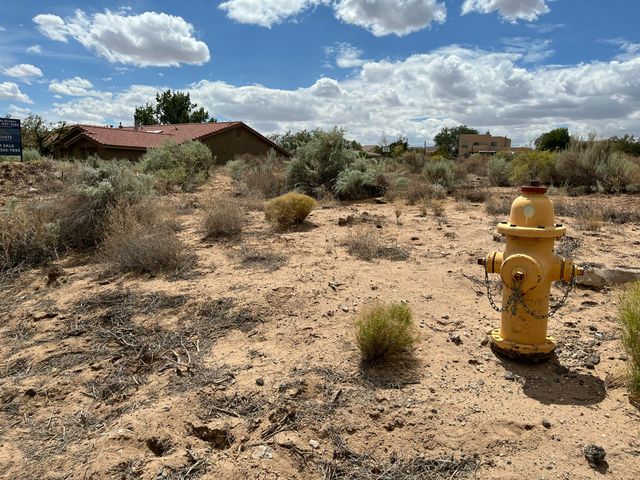 505 8th Street NE, Rio Rancho, NM 87124