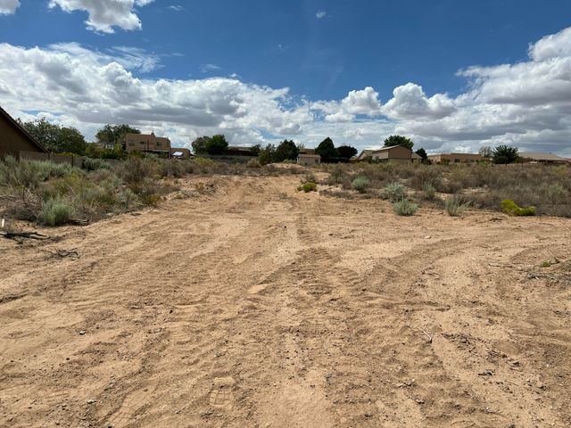 505 8th Street NE, Rio Rancho, NM 87124
