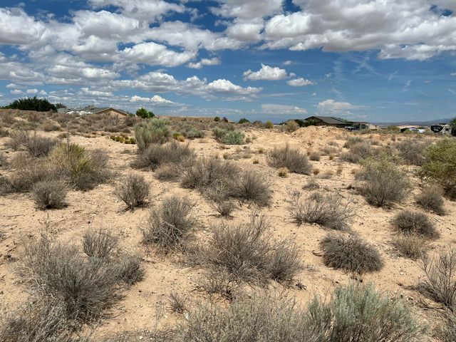 505 8th Street NE, Rio Rancho, NM 87124