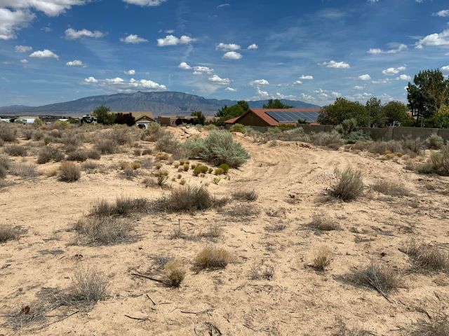 505 8th Street NE, Rio Rancho, NM 87124