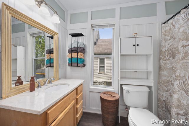 1100 Lincoln Avenue NW, Grand Rapids, MI 49504