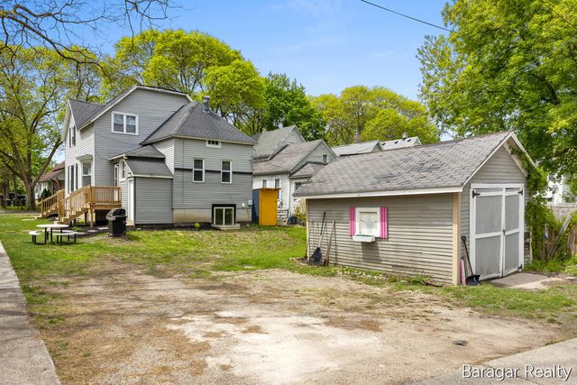 1100 Lincoln Avenue NW, Grand Rapids, MI 49504
