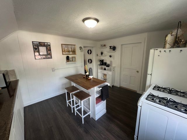 1100 Lincoln Avenue NW, Grand Rapids, MI 49504