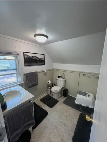 1100 Lincoln Avenue NW, Grand Rapids, MI 49504