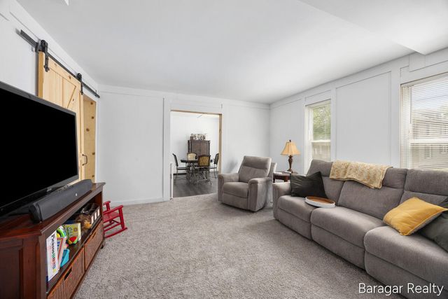 1100 Lincoln Avenue NW, Grand Rapids, MI 49504