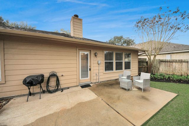 2626 Falling Forest Court, Richmond, TX 77406