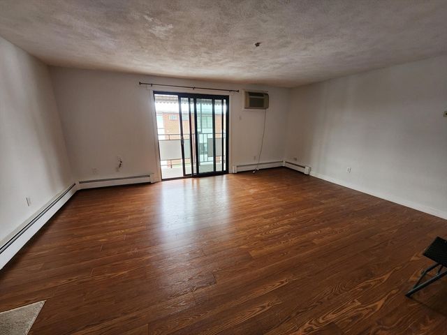 40 Colonial Drive 8, Andover, MA 01810