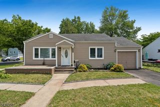 1983 Barnett St, Rahway City, NJ 07065