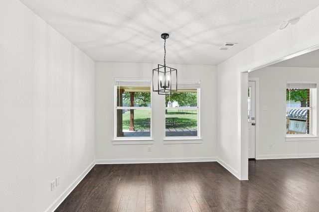 1519 Shawnee Road, Red Oak, TX 75165