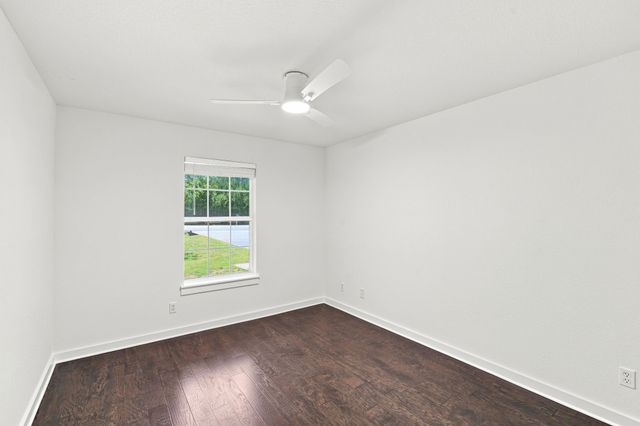 1519 Shawnee Road, Red Oak, TX 75165