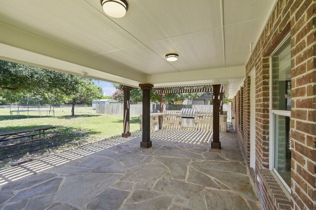 1519 Shawnee Road, Red Oak, TX 75165