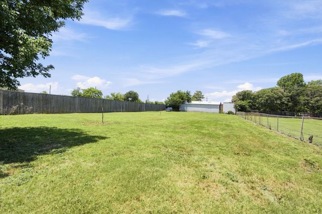 1519 Shawnee Road, Red Oak, TX 75165