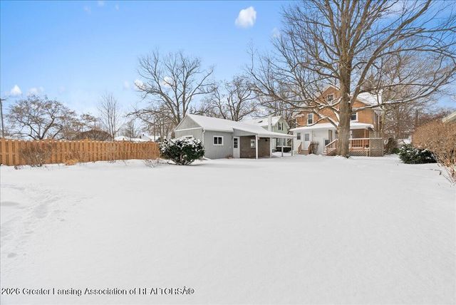 423 Jackson Street, Grand Ledge, MI 48837