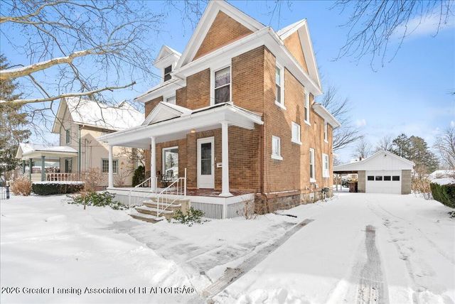 423 Jackson Street, Grand Ledge, MI 48837