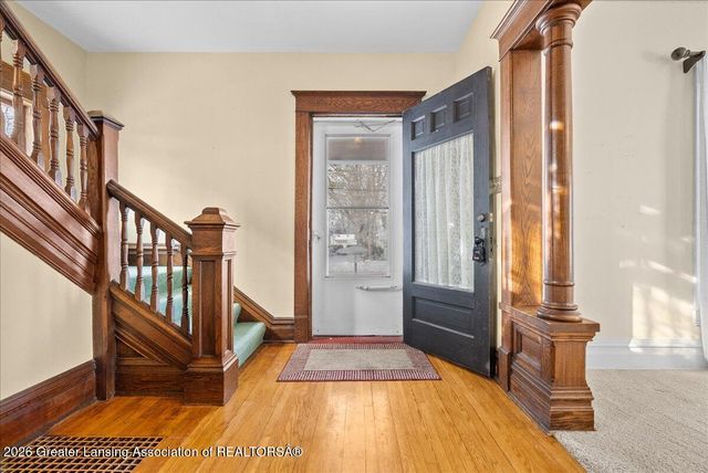 423 Jackson Street, Grand Ledge, MI 48837