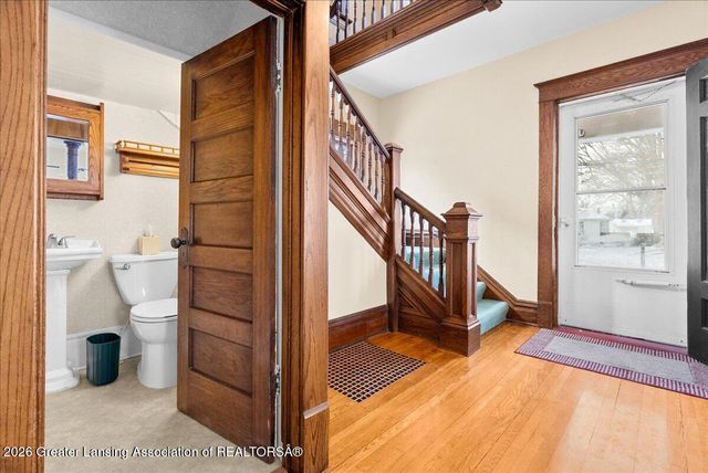 423 Jackson Street, Grand Ledge, MI 48837