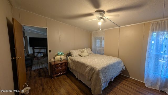 105 ILLINOIS Drive, Satsuma, FL 32189