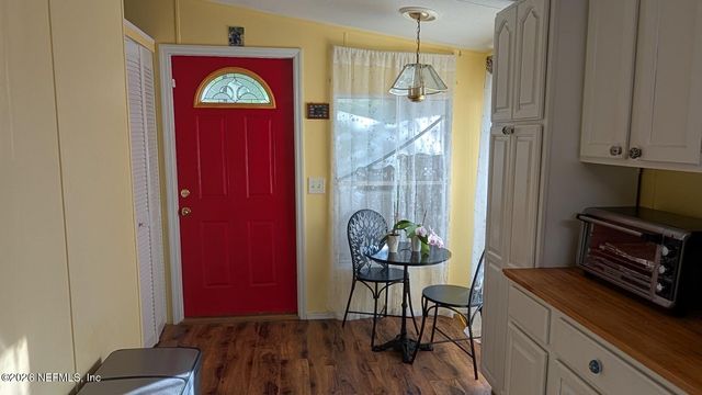 105 ILLINOIS Drive, Satsuma, FL 32189