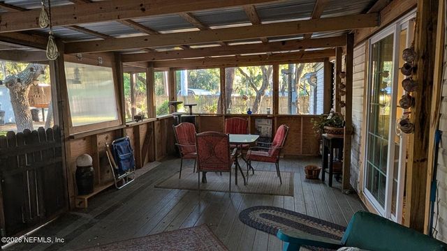 105 ILLINOIS Drive, Satsuma, FL 32189