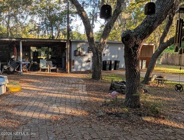 105 ILLINOIS Drive, Satsuma, FL 32189