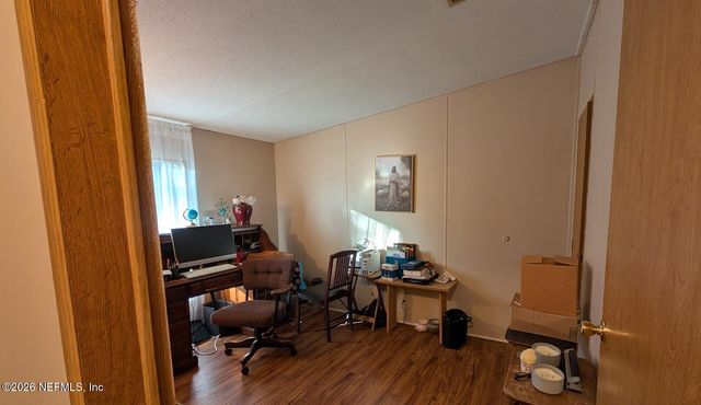 105 ILLINOIS Drive, Satsuma, FL 32189