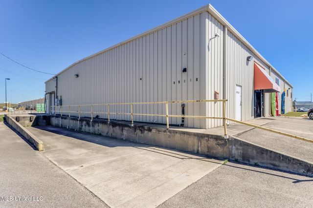 15240 Creosote Road, Gulfport, MS 39503