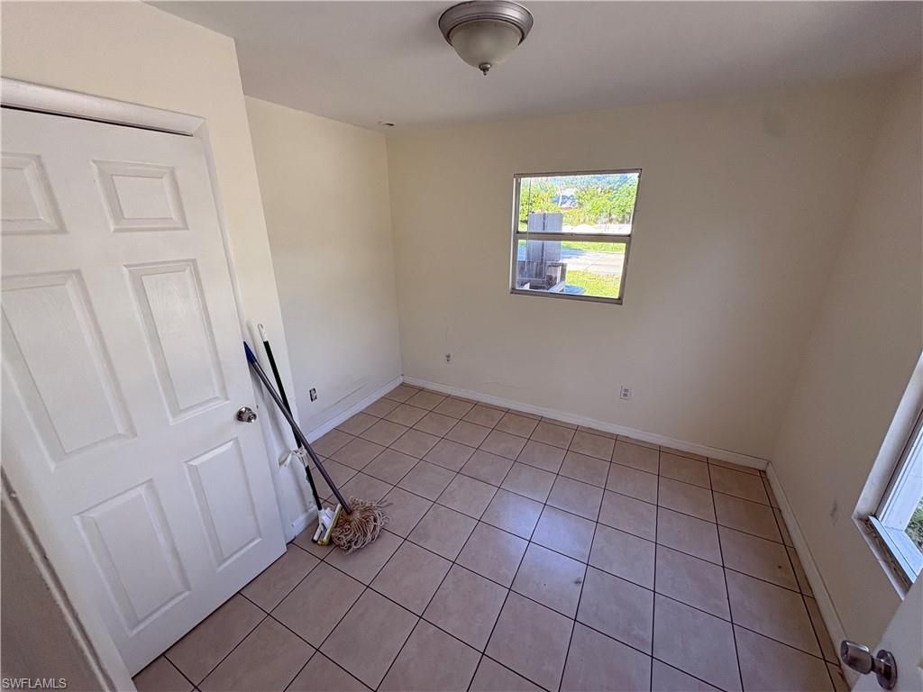 2247 Henderson AVE, FORT MYERS, FL 33916 — photo 5