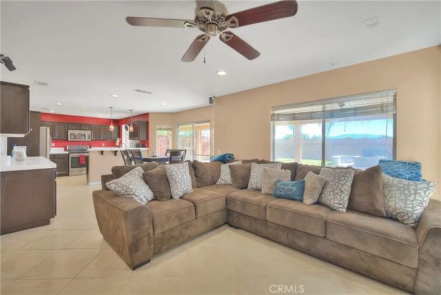 40688 La Salle, Murrieta, CA 92563