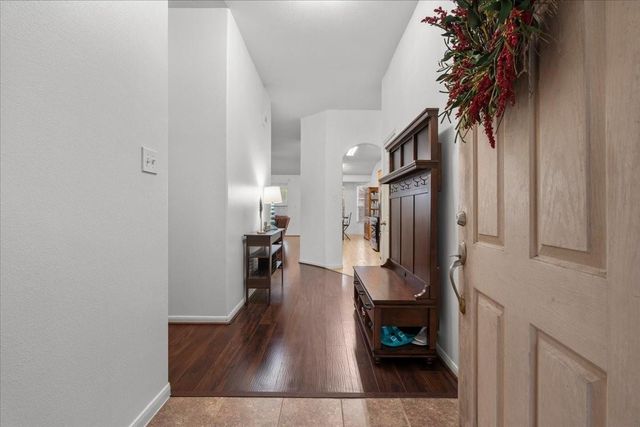 2001 Running Brook Lane, Pearland, TX 77584