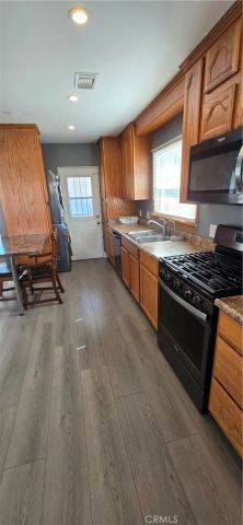7246 Case, Sun Valley, CA 91352