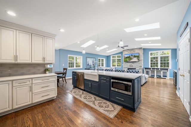 224 Lookout DRIVE, Lake Geneva, WI 53147
