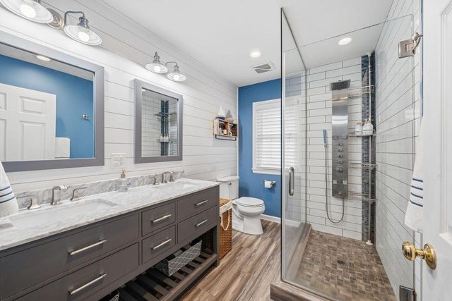 224 Lookout DRIVE, Lake Geneva, WI 53147