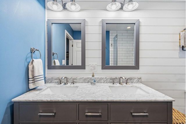 224 Lookout DRIVE, Lake Geneva, WI 53147