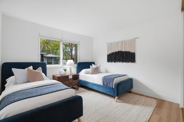 610 Gilbert Avenue 32, Menlo Park, CA 94025