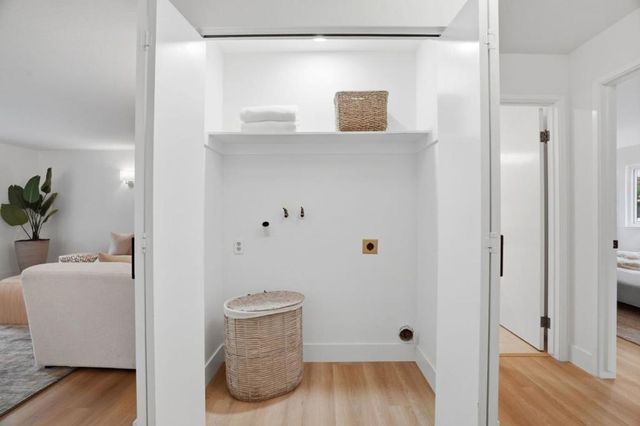 610 Gilbert Avenue 32, Menlo Park, CA 94025