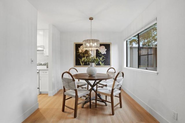 610 Gilbert Avenue 32, Menlo Park, CA 94025