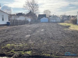 2030 N Ontario Street, Toledo, OH 43611