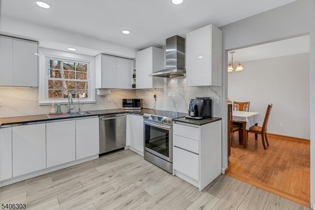 25 Sunset Trl, Rockaway Twp., NJ 07866