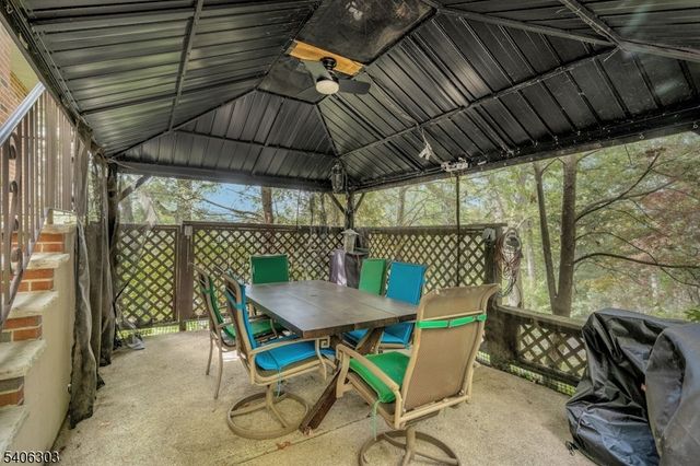 25 Sunset Trl, Rockaway Twp., NJ 07866