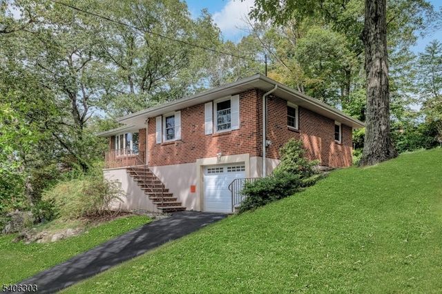 25 Sunset Trl, Rockaway Twp., NJ 07866