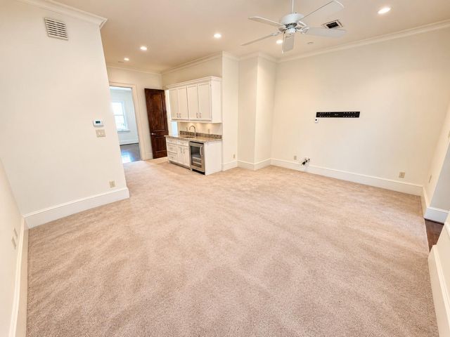 318 Calle Sevilla Place, Houston, TX 77007