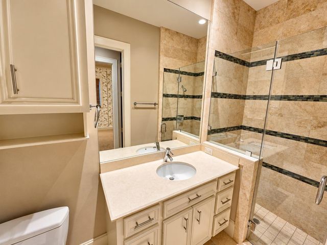 318 Calle Sevilla Place, Houston, TX 77007
