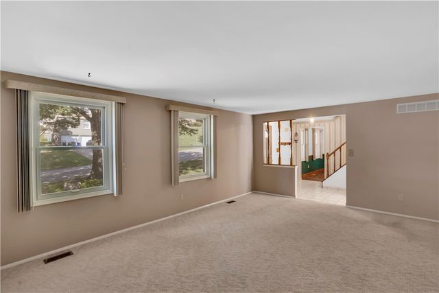 105 Pagoda Drive, Monroeville, PA 15146