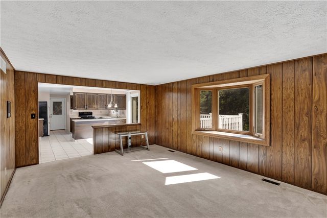 105 Pagoda Drive, Monroeville, PA 15146