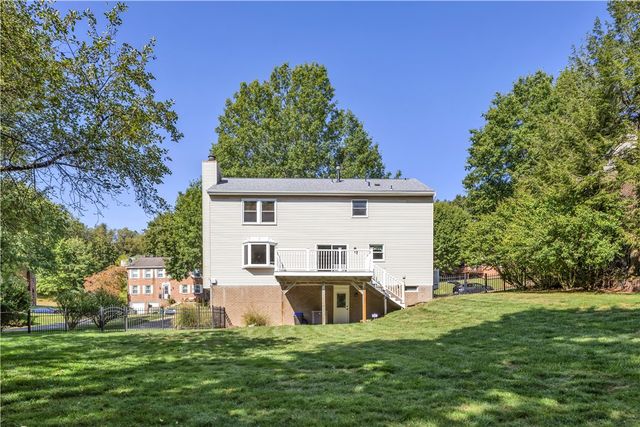 105 Pagoda Drive, Monroeville, PA 15146