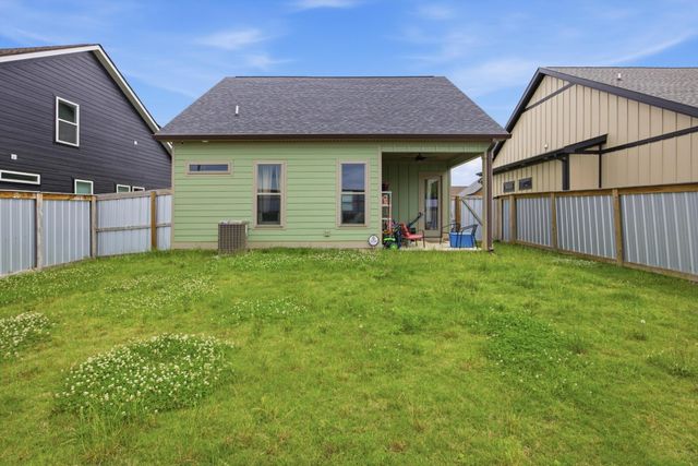 105 Idle Place Circle, Rossville, GA 30741