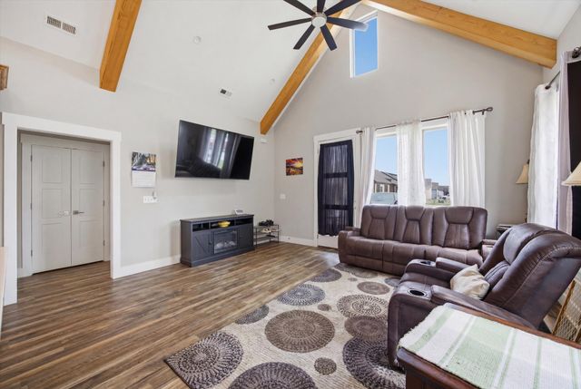 105 Idle Place Circle, Rossville, GA 30741