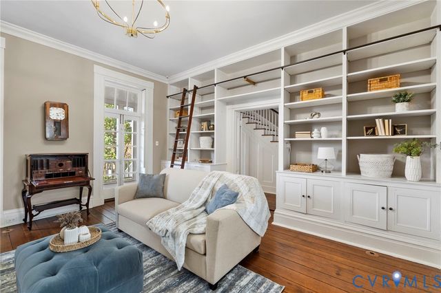 2403 E Grace St, Richmond, VA 23223