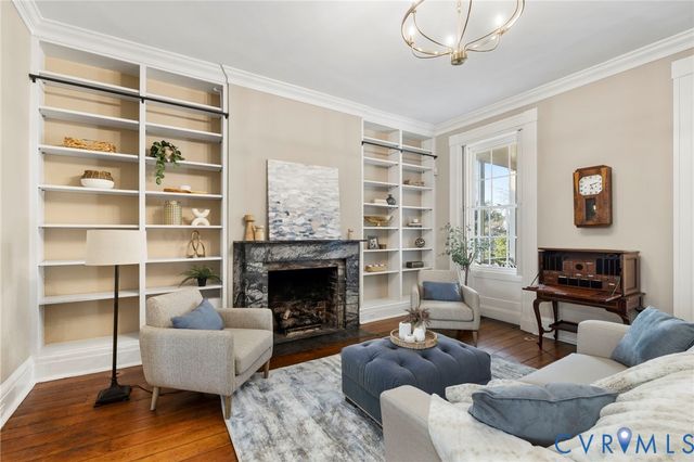 2403 E Grace St, Richmond, VA 23223